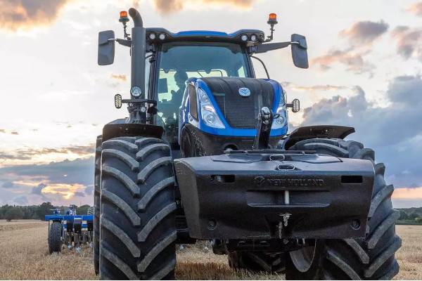 New Holland | Tractors & Telehandlers | T7 with PLM Intelligence for sale at Landmark Equipment, Texas