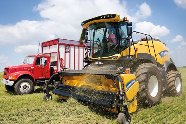 New Holland | Forage Equipment | FR Forage Cruiser SP Forage Harvesters for sale at Landmark Equipment, Texas