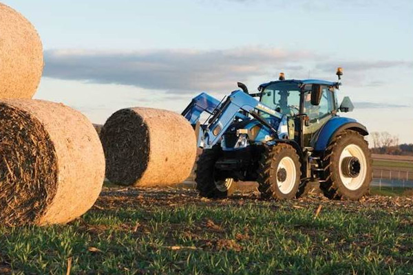 New Holland T5.110 Dual Command™ for sale at Landmark Equipment, Texas