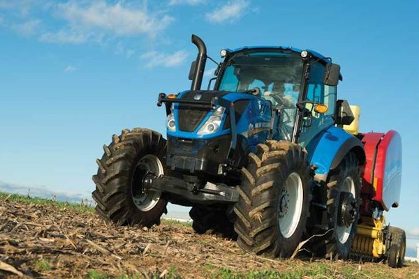 New Holland | T5 Series - Tier 4B | Model T5.90 Dual Command™ for sale at Landmark Equipment, Texas