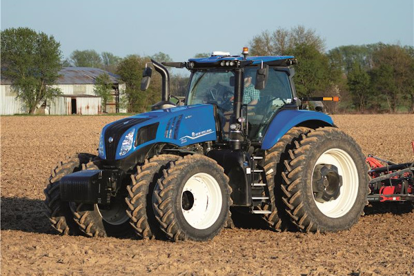 New Holland | Genesis T8 With PLM Intelligence™ | Model T8.435 for sale at Landmark Equipment, Texas