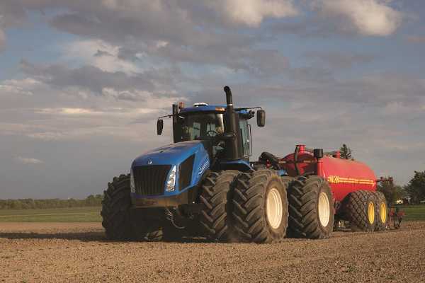 New Holland T9.600 Wheeled and SmartTrax™ for sale at Landmark Equipment, Texas