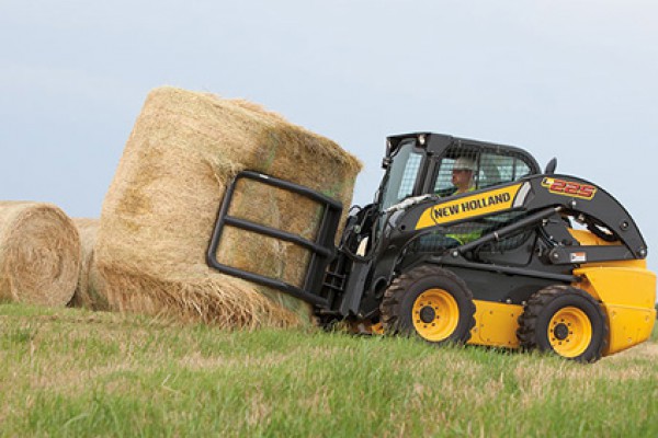 New Holland L225 for sale at Landmark Equipment, Texas